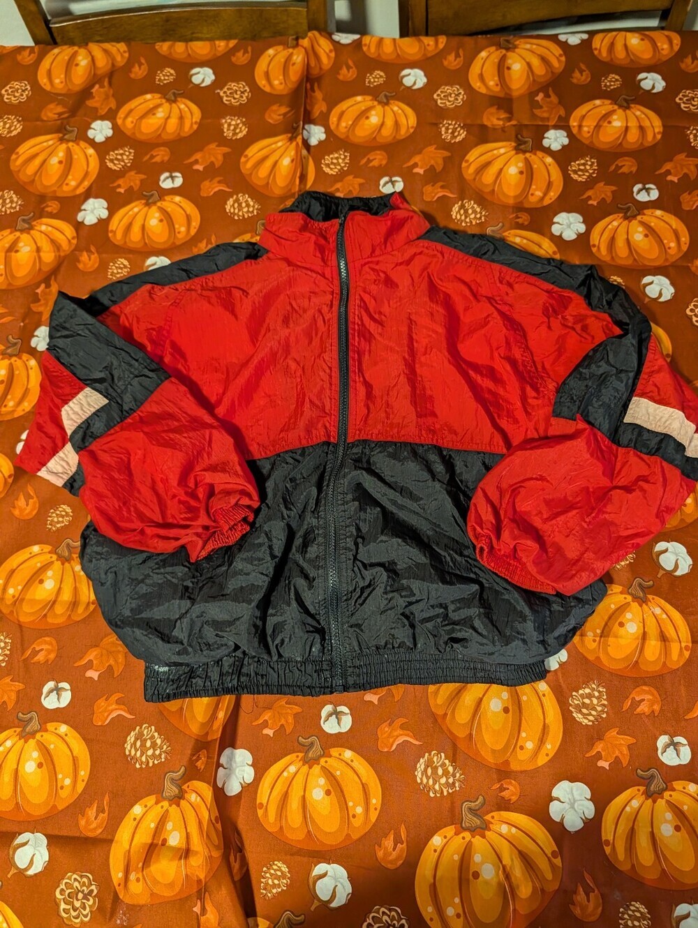 Vintage 80's The Bay Red and Black Women's Jacket - Lightweight Snow Shell